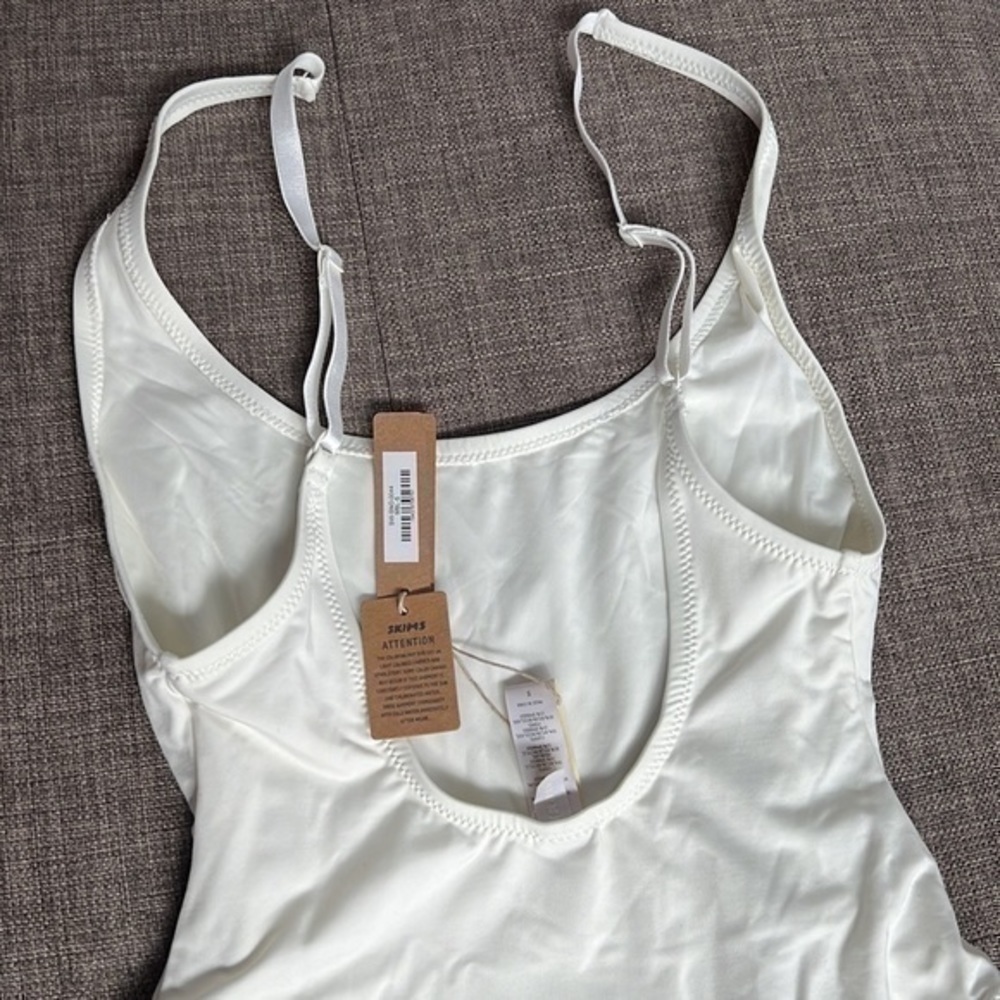 Skims Bathing Suit - Picture 4 of 16